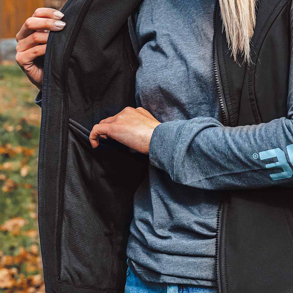 Women's Highland Softshell Vest - Image 4